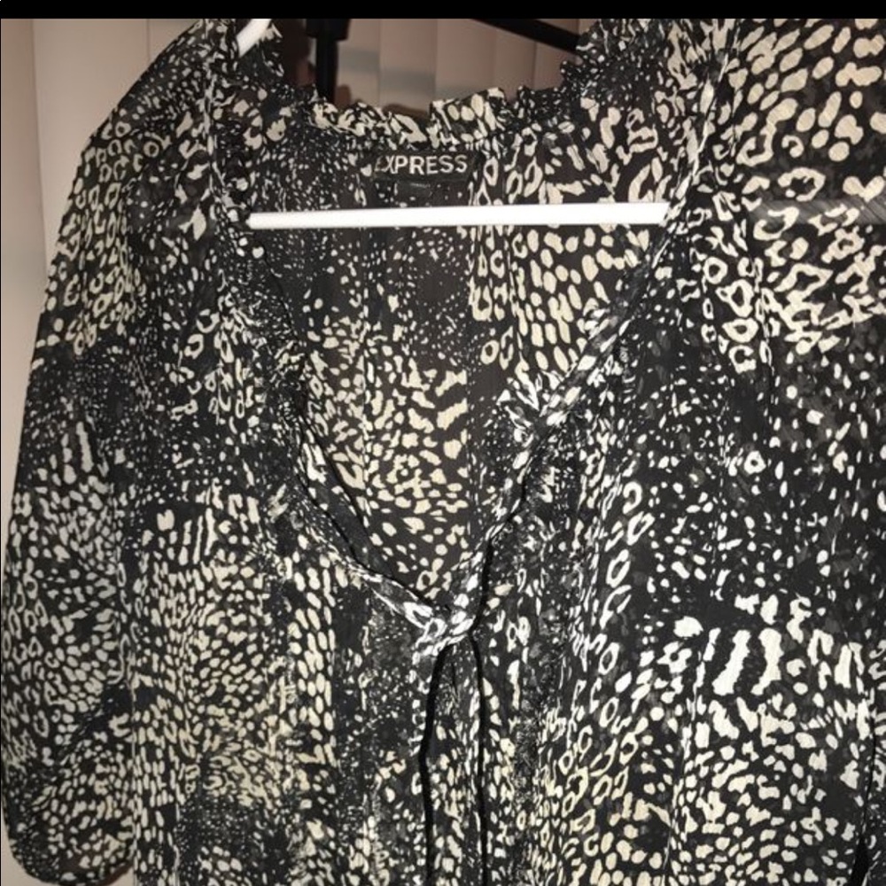 Express xs shirt